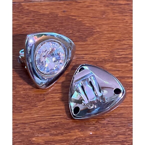 Vintage Modern Triangle Silver Clip-On Earrings - Picture 5 of 6